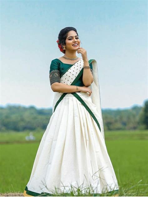Pin By Shruti💫 On Kasav Sarees And Onam Attires Bridal Blouse Designs