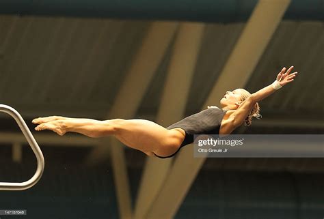 Brittany Viola Dives In The 10m Platform Final At The 2012 Us News Photo Getty Images