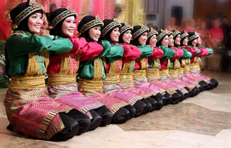 Provinsi jawa barat tidak hanya dihuni oleh suku sunda, ada beberapa suku yang terdapat di provinsi jawa barat. 350+ Tarian Tradisional Indonesia Beserta Daerah Asalnya ...