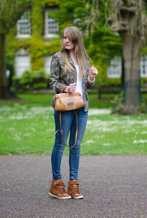 Rag And Bone Skinny Jeans With Topshop Camo Jacket