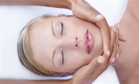 Choice Of 30 Minute Massage Serentity Beauty Spa And Nail Rooms Groupon
