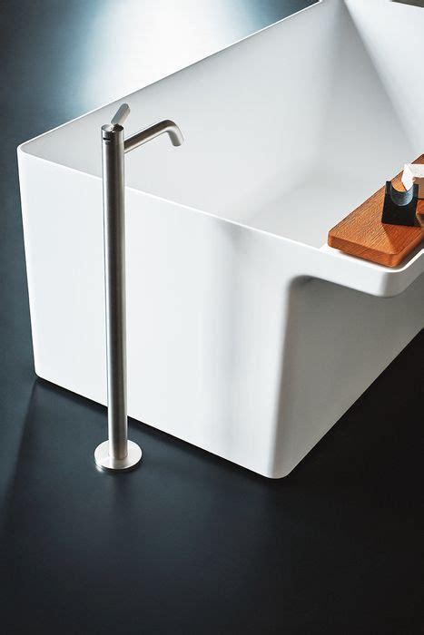 Discover our collection of bathroom accessories, with everything you need to give your bathroom a touch of personality and discover our wide range of accessories, which combine perfectly with our faucets and. Square floor standing bathtub mixer tap | Agape | Standing ...