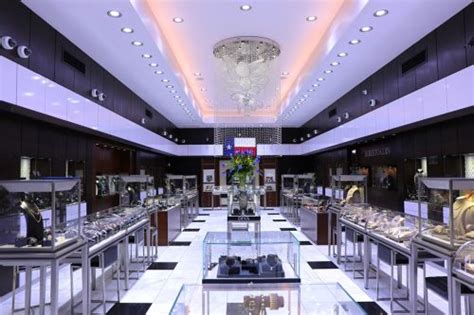 Led Showcase Lights Are In High Demand Golden Quality Jewelry Display Lighting And Led Track