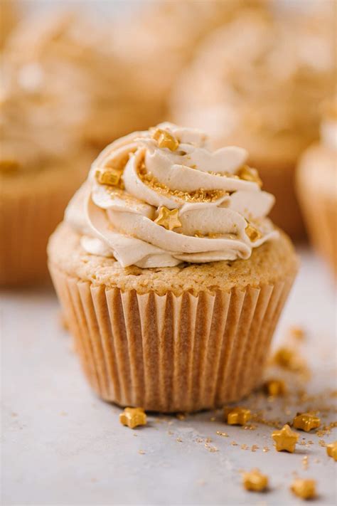 Biscoff Cupcakes With Biscoff Buttercream Baked Bree