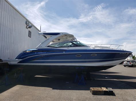 It is 31' with a beam of 9'6 and includes plenty of seating and amenities, including stereo, stowable table, sunpad and ski/wakeboard storage. 2018 Formula 330 Crossover Bowrider Cuddy Cabin for sale ...