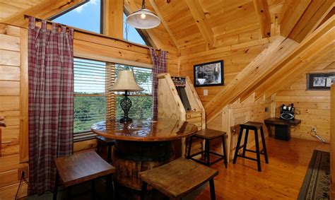 6 Incredible Log Cabin Vacation Rentals That Are Still