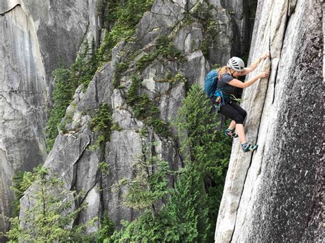Top 5 Beginner Trad Climbs In Squamish Altus Mountain Guides