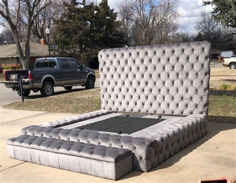 Tufted Velvet Platform Bed King Extra Large Wide Bed Diamond Tufted Bed Frame Upholstered