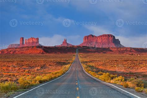 Travel And Tourism Scenes Of The Western United States Red Rock