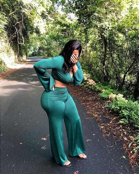Yanique Curvy Diva Barrett Quick Facts Bio Age Height Weight Instagram Jamaican Singer