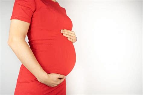 Air ketuban anda pecah sebelum 37 minggu. Ciri-ciri Air Ketuban Pecah yang Perlu Diperhatikan Moms ...