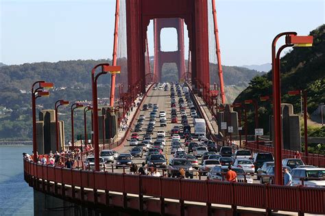 Golden Gate Bridge Traffic Foto And Bild North America United States