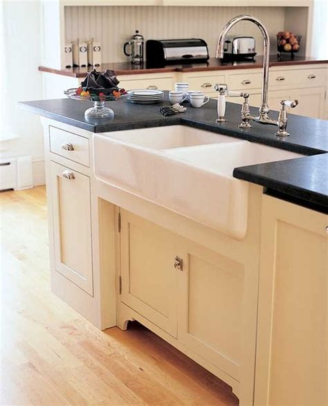 This versatility, combined with visual appeal, is helping them spread to other areas of the home such as laundry rooms and bathrooms. What type of apron front sink material is best? Also ...