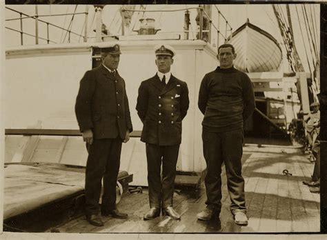 We are proud to be able to offer our services across six languages, including english. Bonhams : TERRA NOVA EXPEDITION Group portrait on deck of the Terra Nova of Evans with William ...