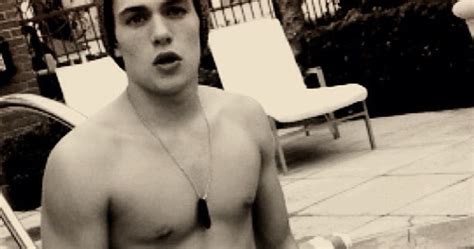 The Stars Come Out To Play Dylan Sprayberry Shirtless Twitter Pics