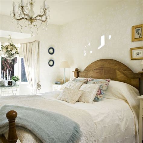 1,364 отметок «нравится», 24 комментариев — sarah bartholomew (@sarahbartholomewdesign) в instagram: Serene bedroom | Tranquil bedroom ideas | Wooden bed ...