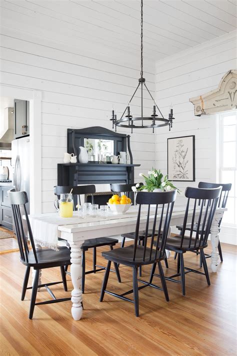 Shop items you love at overstock, with free shipping on everything* and easy returns. Take a Tour of Chip and Joanna Gaines' Magnolia House B&B ...