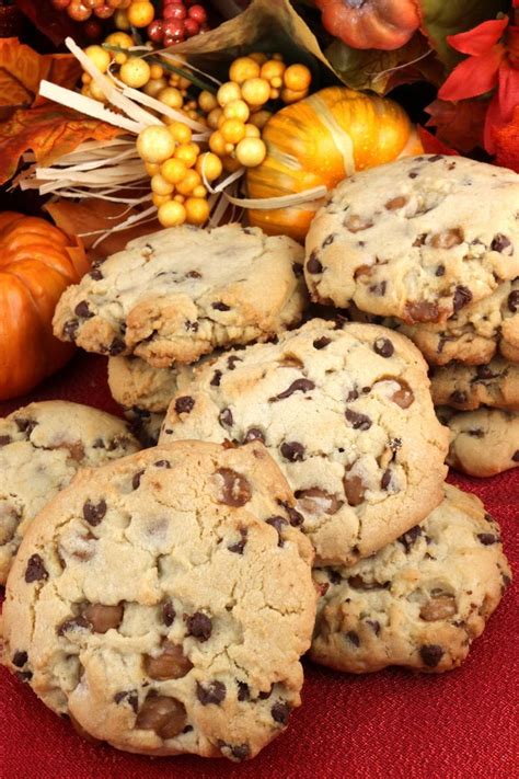 Add the chocolate chips at this stage if you're making chocolate chip cookies. Caramel Chocolate Chip Cookies are a fun and easy cookie ...
