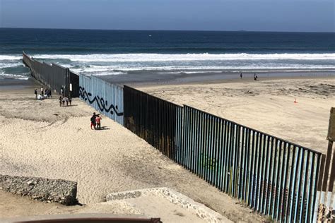 Así Se Ven Los Muros Fronterizos De Tijuana Grupo Milenio