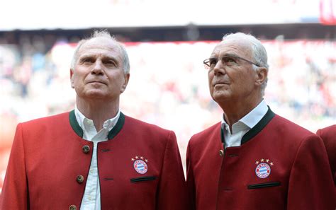 Fc Bayern München Franz Beckenbauer Und Uli Hoeneß Beim Heimspiel Gegen Frankfurt In Der