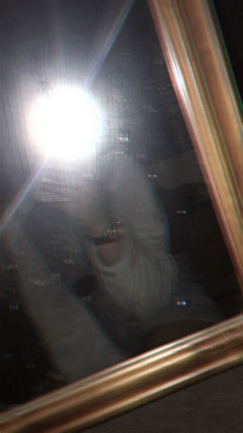 Blurry Aesthetic Mirror Pictures With Flash IwannaFile