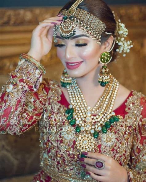 Nawal Saeed Looking So Royal In Her Latest Bridal Photoshoot Showbiz