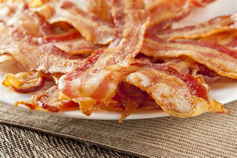 how to reheat bacon and keep it crispy foods guy