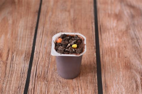 Ideas for kids, teens, and adults! Easy Easter Egg Hunt Pudding Cups - The Samantha Show- A ...