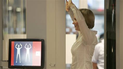 TSA Airport Body Scan Tests Miss Gun Report World CBC News
