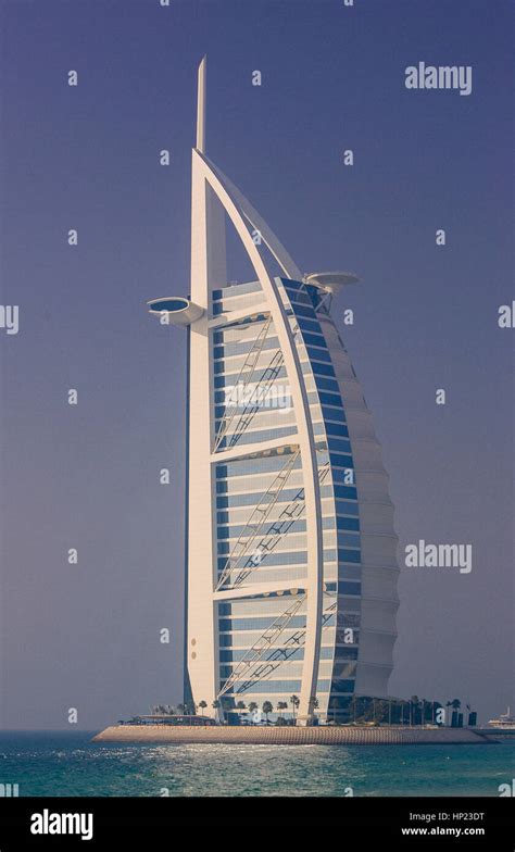 Dubai Emiratos Árabes Unidos El Burj Al Arab Hotel De Lujo En