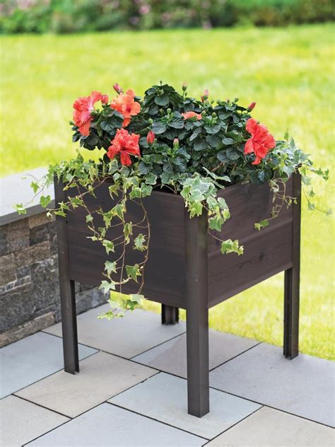 Square Eco Stained Elevated Cedar Planter Box Gardener S Supply