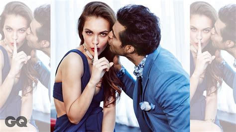 This Is What Makes Women Swipe Right On Tinder Gq India