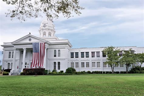 Colbert County Courthouse Tuscumbia Alabama 2 Photograph By John Trommer