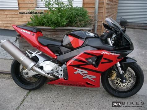 Presented motorcycle honda cbr 900 rr by year 2003 like many motorcyclists. 2003 Honda CBR 900 RR Fireblade SC50