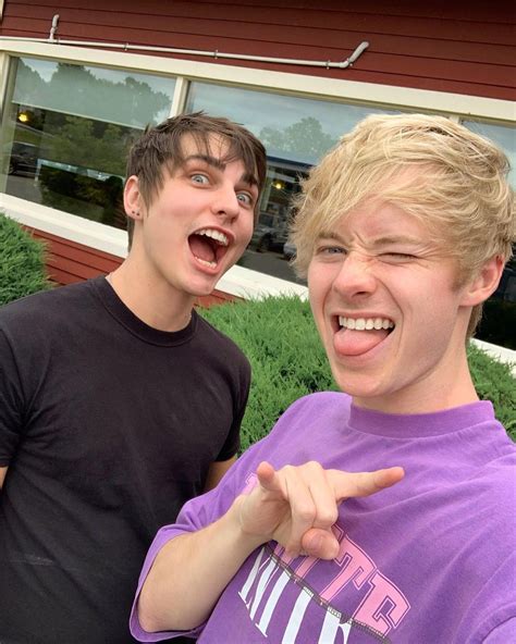Sam And Colby Fanfiction Selfies Ayyy Lmao Colby Cheese Fangirl