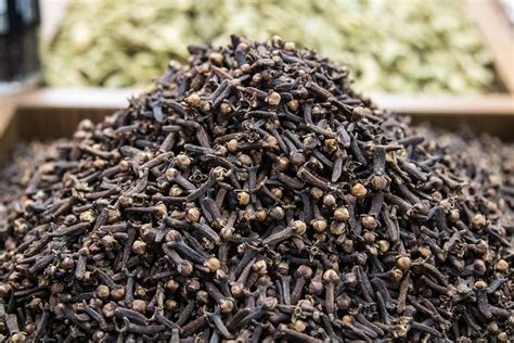 Cloves Health Benefits And Side Effects