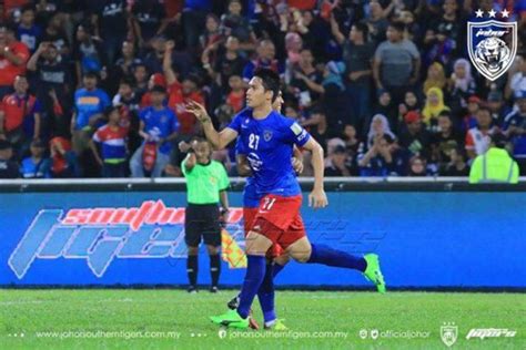 Felda united football club is a malaysian football club based in jengka, pahang which is owned by the malaysian federal land development authority (felda). Analisa Taktikal JDT vs Felda United: Bangkit selepas ...