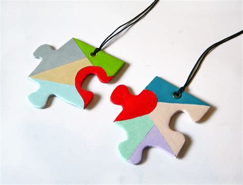 A missing puzzle piece means certain disaster! 12+ Creative Puzzle Piece Necklace Designs | Guide Patterns