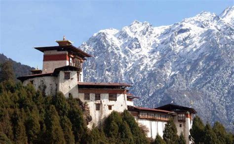 Wollten sie schon immer einmal tradition, brauchtum und die gastfreundschaft der einheimischen kennenlernen? Bhutan-Urlaub? | Dimsum Reisen
