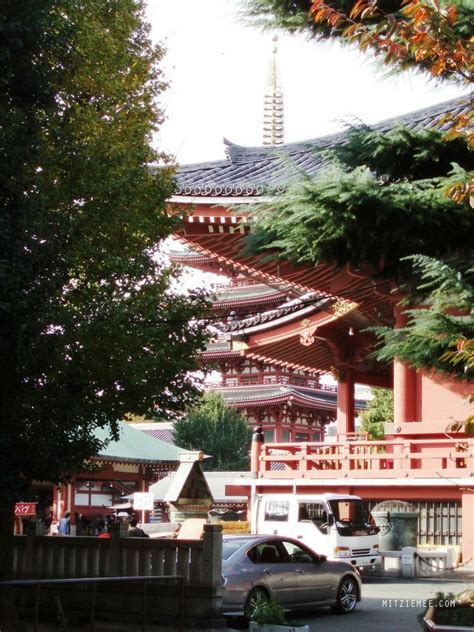 Senso Ji Sightseeing Culture And Tradition Tokyo Blog Mitzie Mee