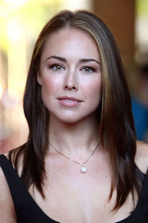 Lindsey Mckeon Celebrity Pictures