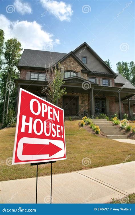 Open House Sign In Front Of A Home Royalty Free Stock Photography