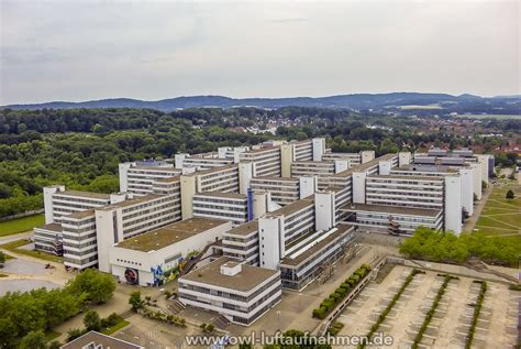 Olarak tarif edilebilecek jahnplatz, altstadt, sparrenburg kalesi ve teutoburger ormanı'dır. Bilder - OWL-Luftaufnahmen