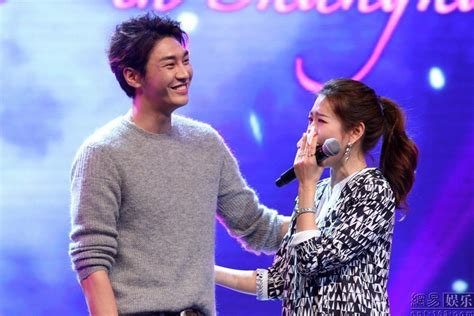 En 2008, fue la primera modelo asiática en recorrer. Park Shin Hye moved to tears as "Pinocchio" cast reunites