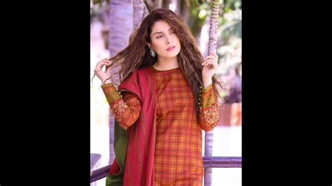 Ayeza Khan Looking Stunning And Gorgeous In Outfits On The Set Of