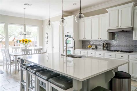 White Kitchen Cabinets Granite Countertops Photos