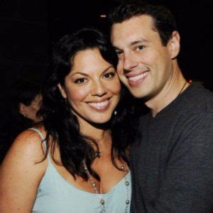 Ryan Debolt S Wife Sara Ramirez Is Openly Bisexual Came Out In