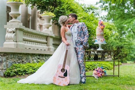This Taylor Swift Themed Wedding Is Full Of Hidden Details From Our