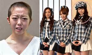 Minami Minegishi Japanese Pop Star Shaves Hair Off And Makes Public Apology For Staying At Her