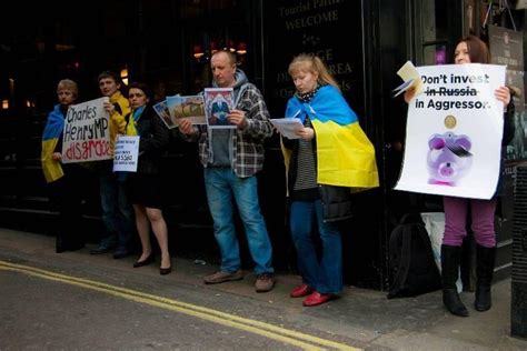 Euromaidan PR On Twitter London Never Sleeps Ukrainian Protest